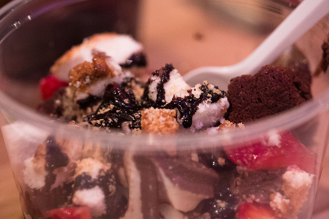 Question for Residents of Arbors at Arundel Preserve: What’s Your Favorite Fro-Yo Combination at Yogurt In Love?