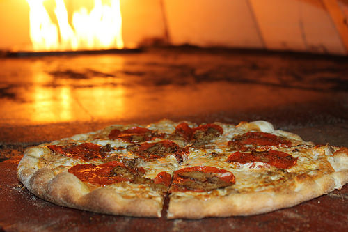 Craving Italian Fare Near Arbors at Arundel Preserve? Bring Your Whole Group to Squisito Pizza & Pasta